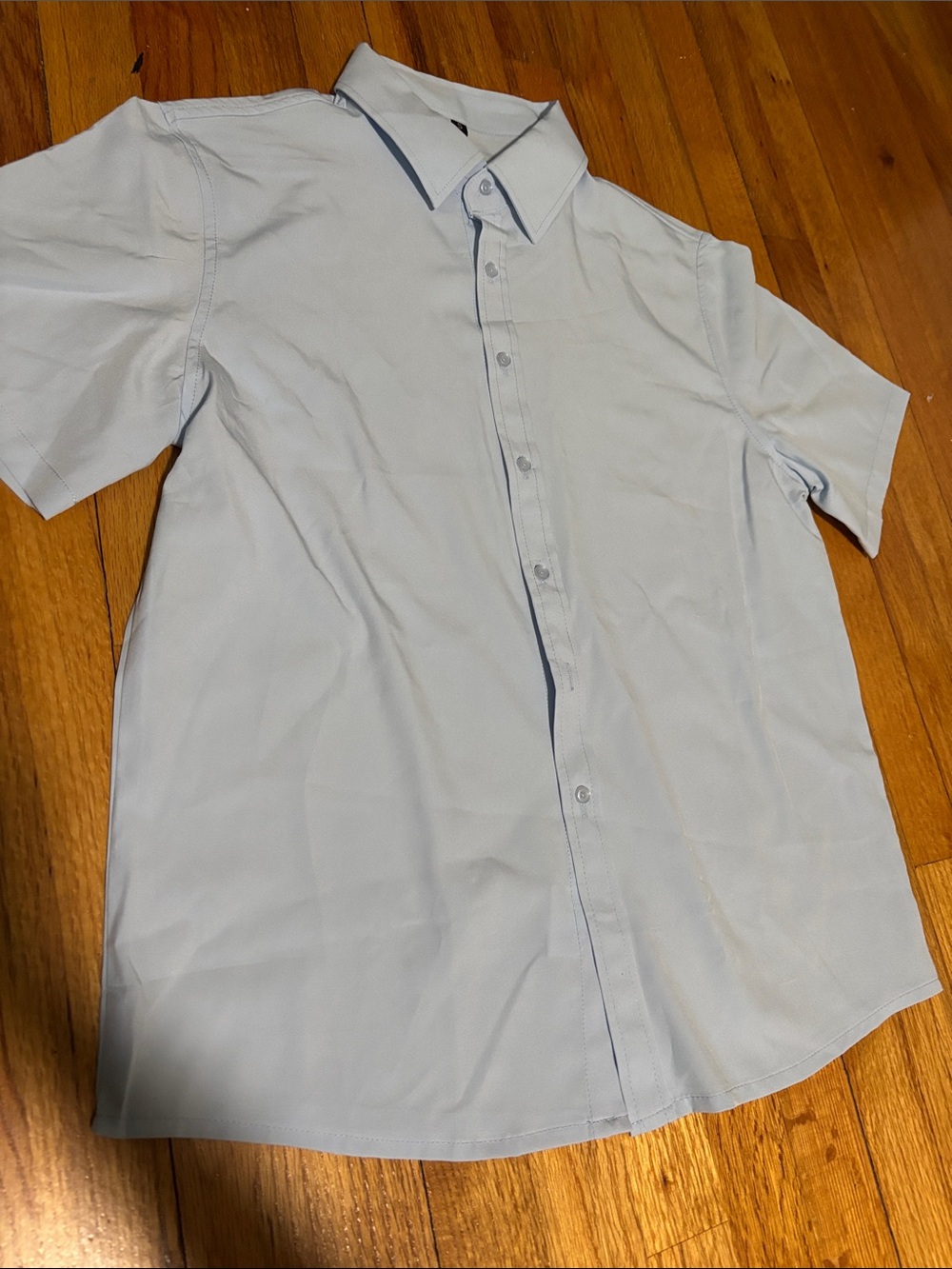 Light Blue Men’s Short-Sleeve Button-Up Shirt